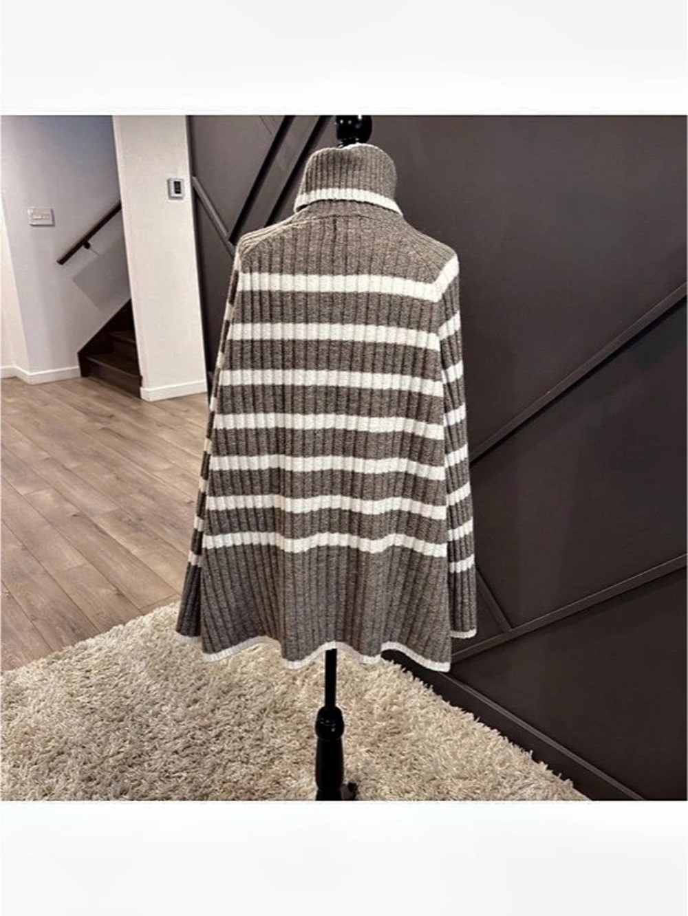 H&M Rib-Knit Turtleneck - Picture 4 of 4